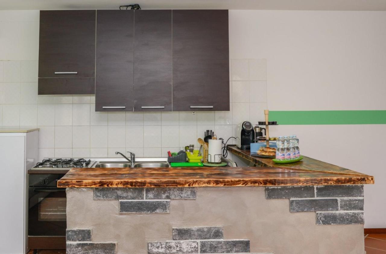 Loft Free Parking Agli Ulivi Moderno E Spazioso Peschiera del Garda Bagian luar foto